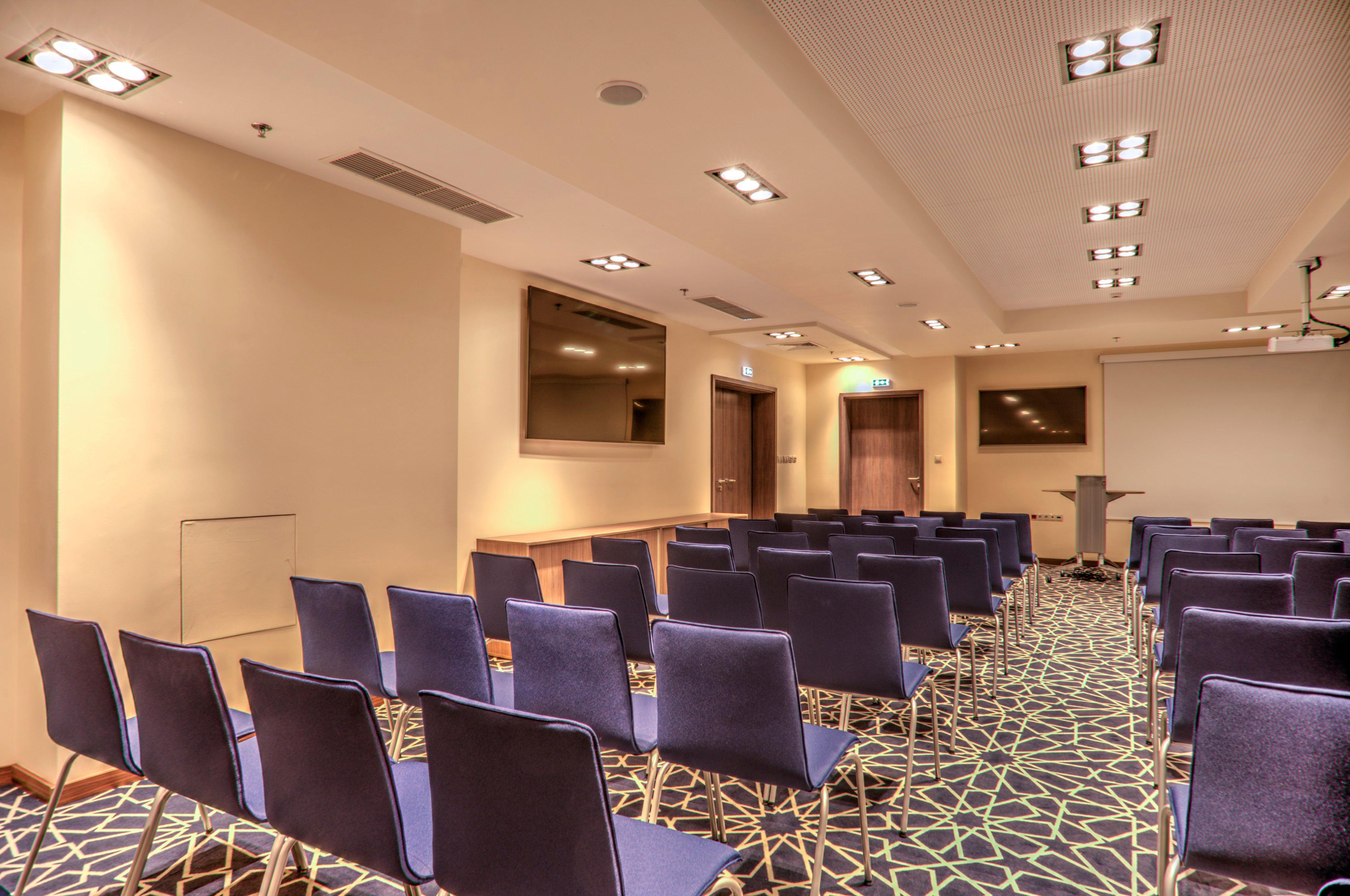 Holiday Inn Plovdiv By Ihg Extérieur photo